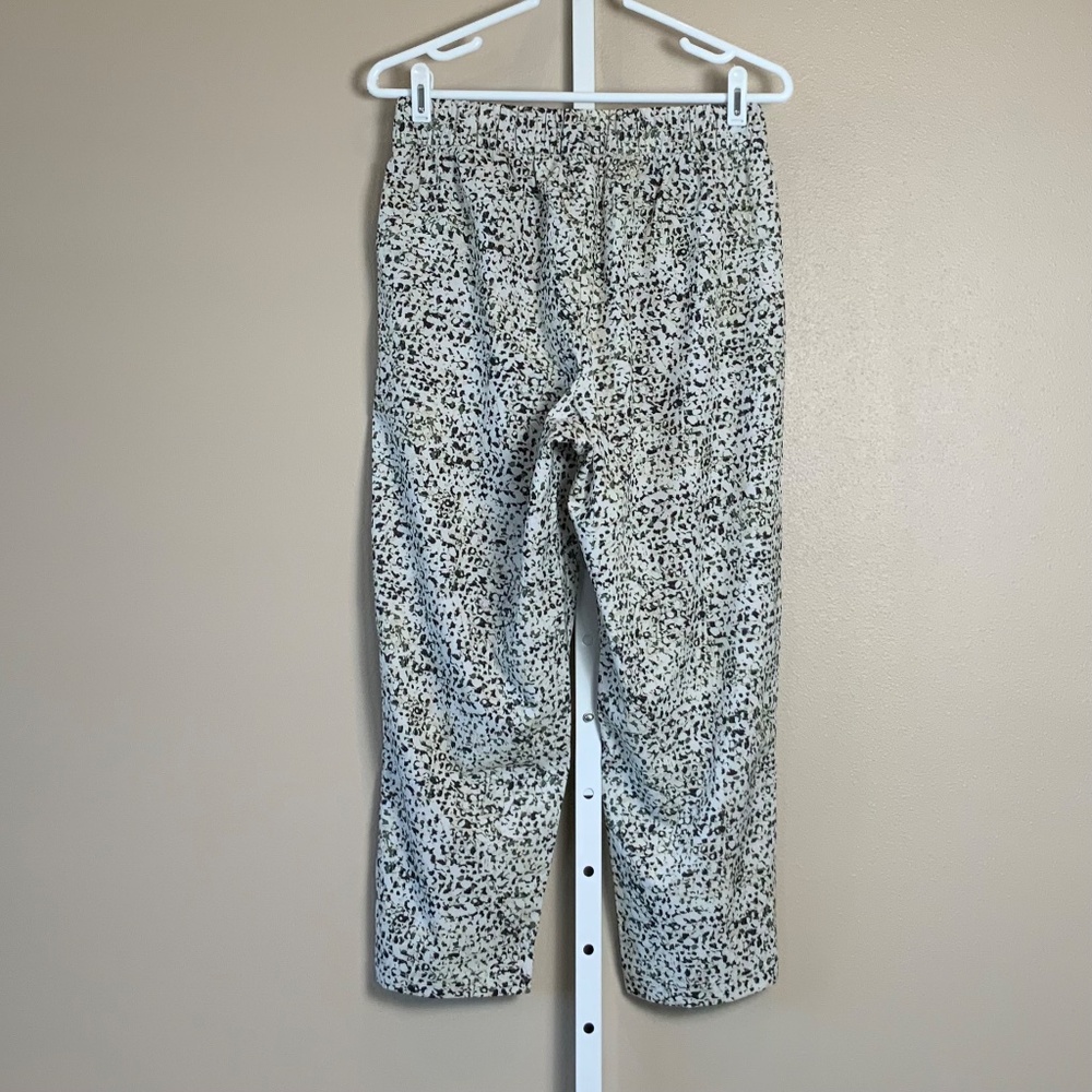 Old Navy High-Waisted StretchTech Utility Crop Pants - EUC - Picture 11 of 16